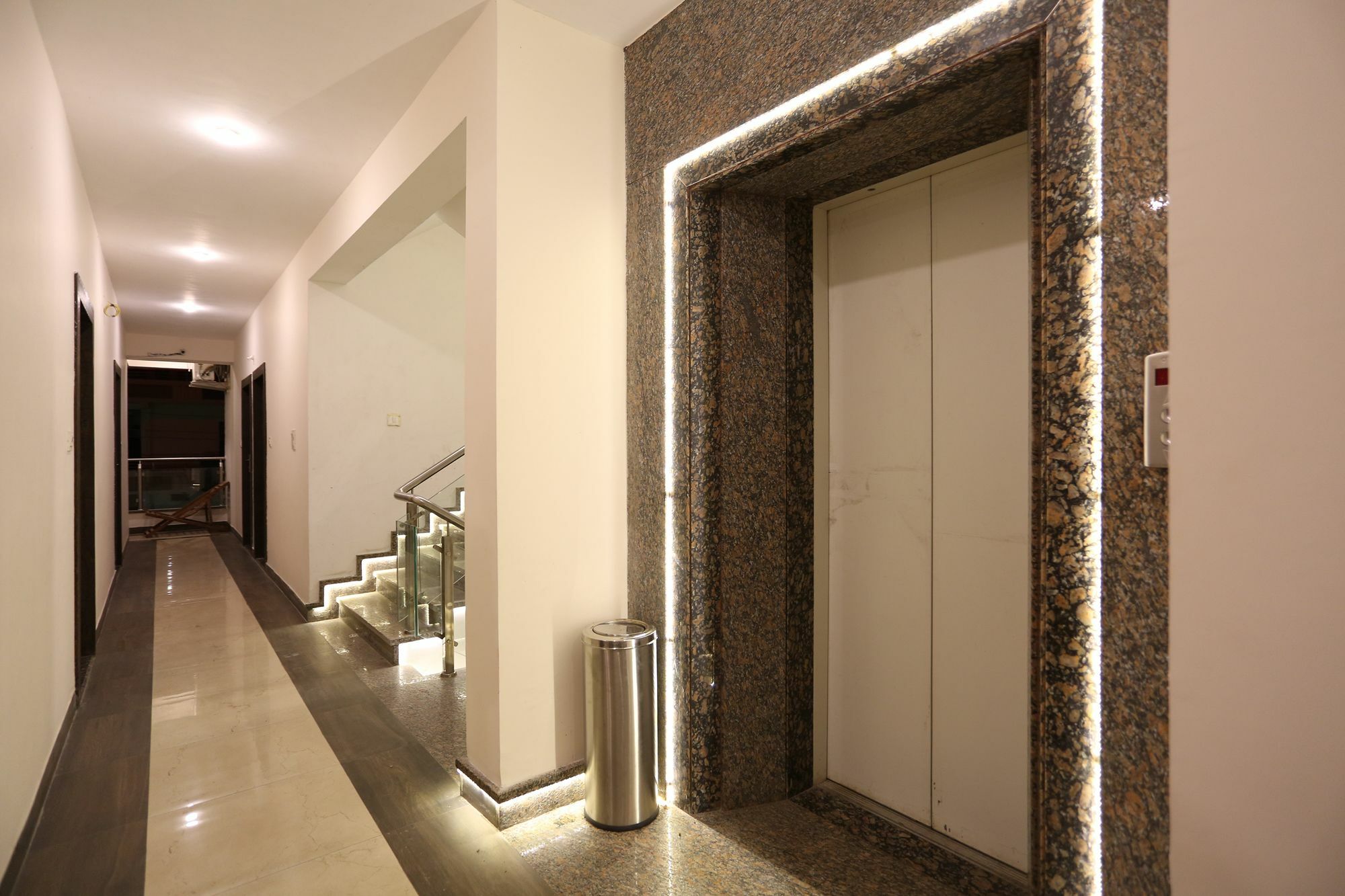 Oyo 9476 Hotel Mittal Kota  Luaran gambar